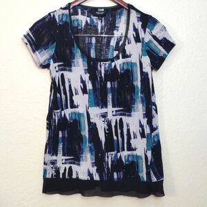 SLIGHTLY USED SIMPLY VERA VERA WANG MULTI COLOR SHORT SLEEVE SIZE PS LIGHTWEIGHT